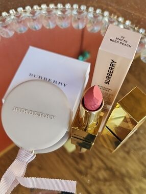 Burberry Mirror NIB & Burberry Matte Deep Peach Lipstick NIB